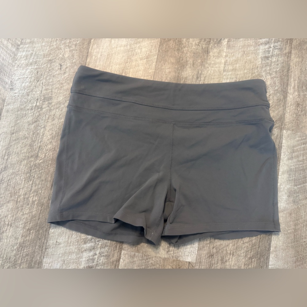 Prana size LARGE grey athletic shorts